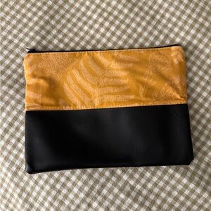 Kamea Pouch